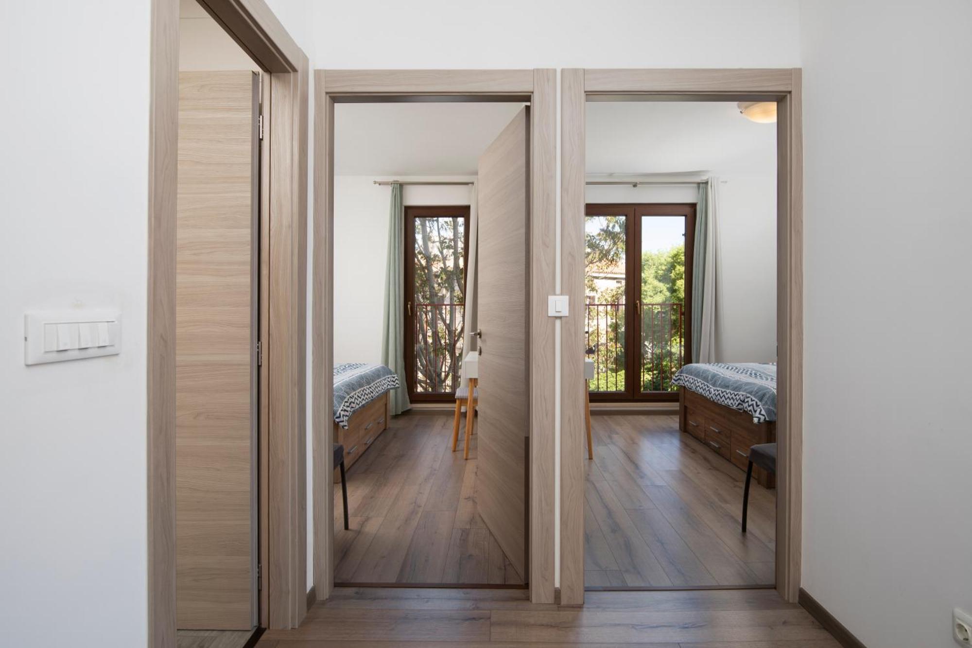 City Market Apartments Pula Exterior photo