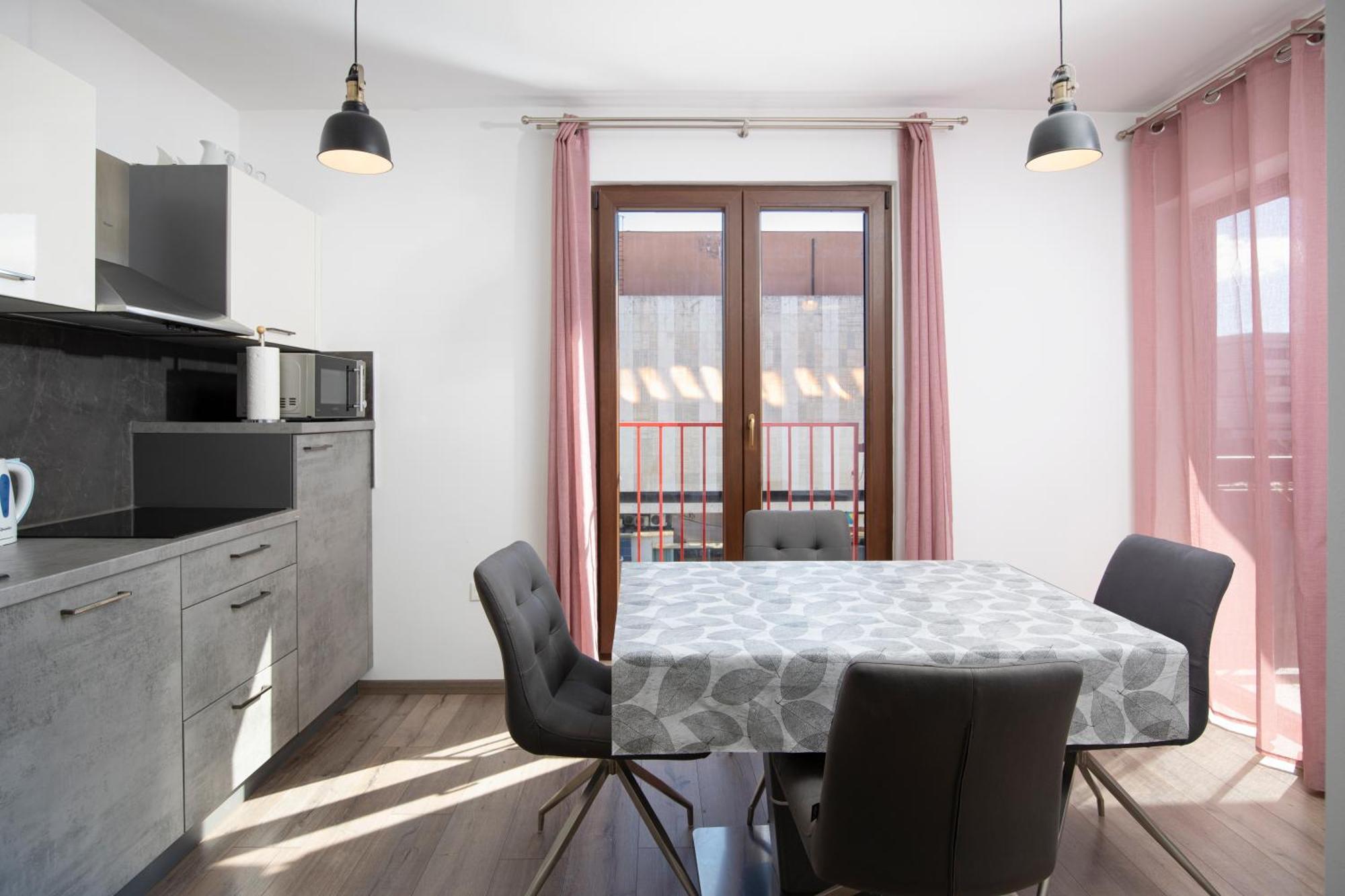 City Market Apartments Pula Exterior photo