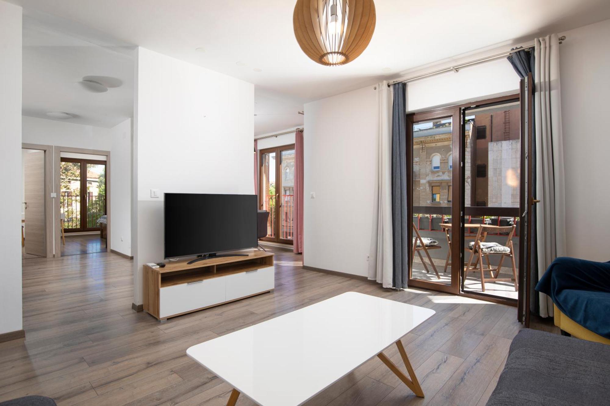 City Market Apartments Pula Exterior photo